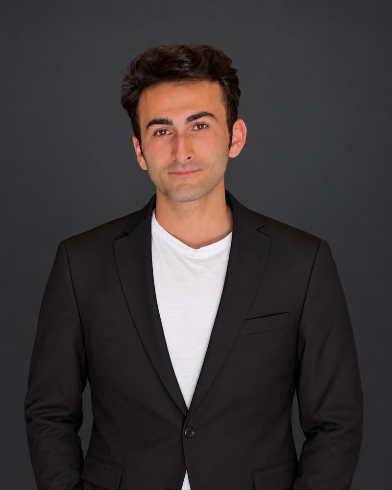 Ahmet Çelen, portre (dikey)